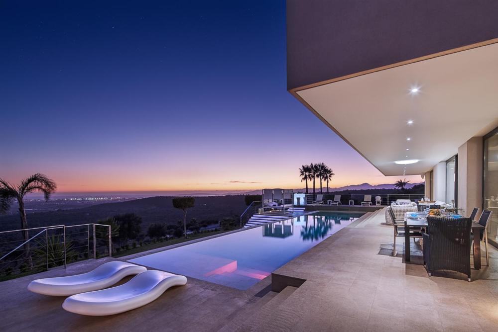 Eden Roc Villa Portol Luaran gambar