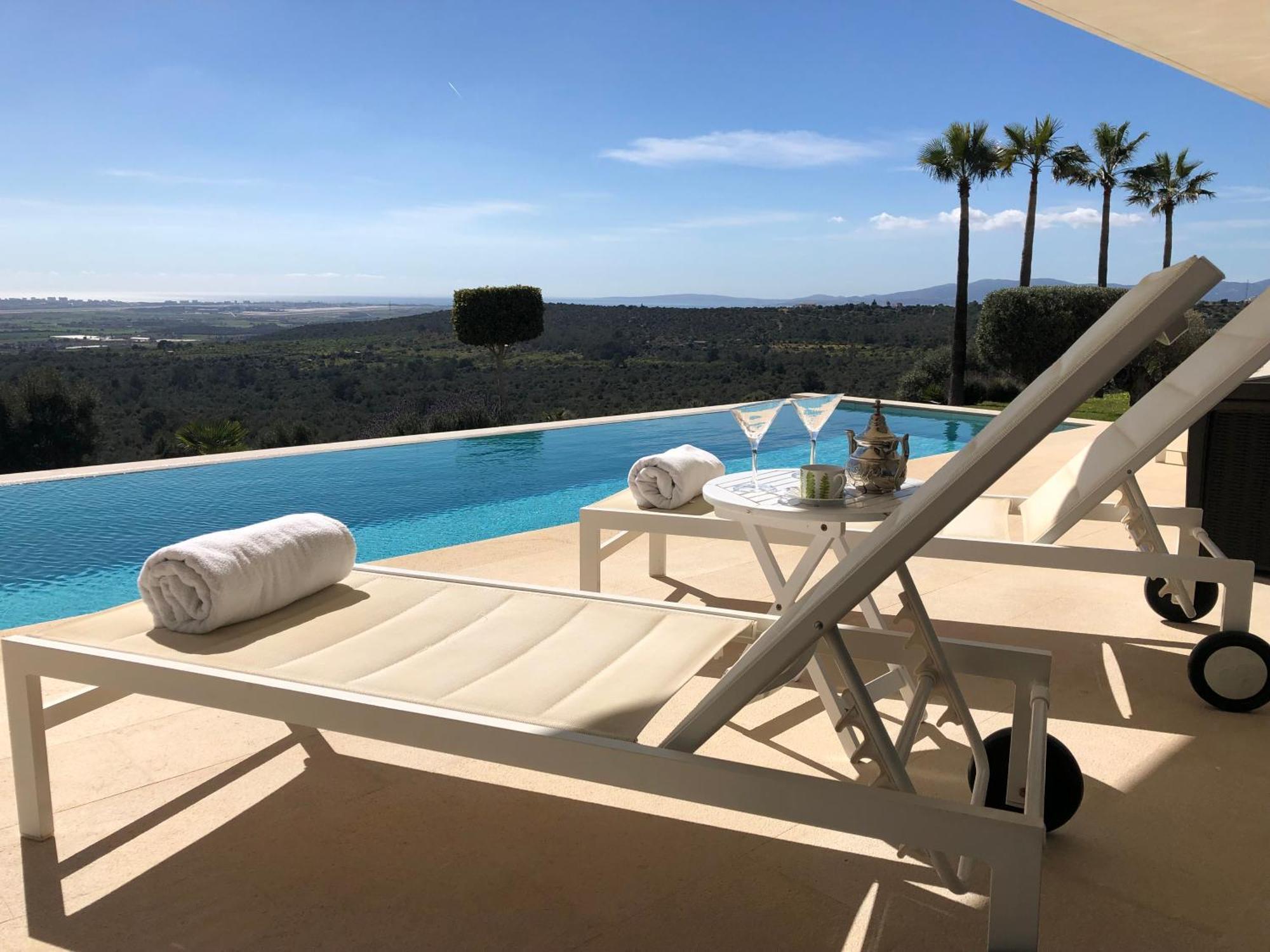 Eden Roc Villa Portol Luaran gambar